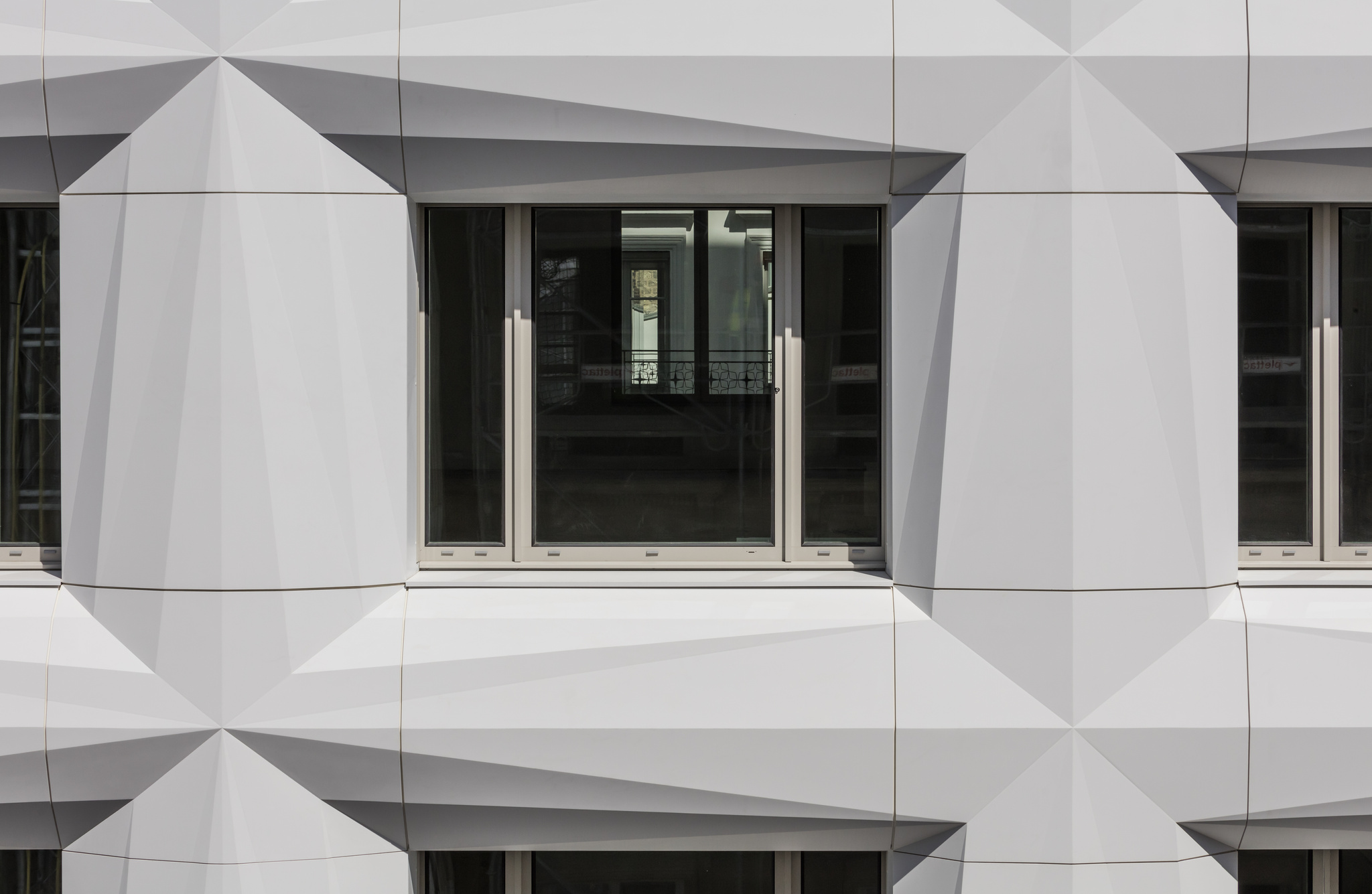 Durabilidad extrema — Corian® Exteriors resistencia UV